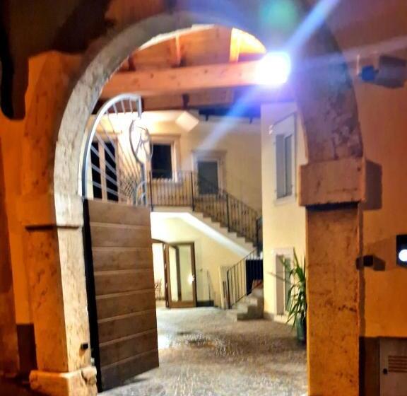 Quarto Estandar, Sentieri Del Garda