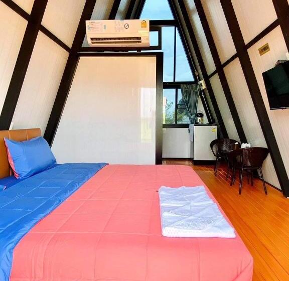 غرفة قياسية مزوَّدة بشُرفة, Sean Sawat Resort 2