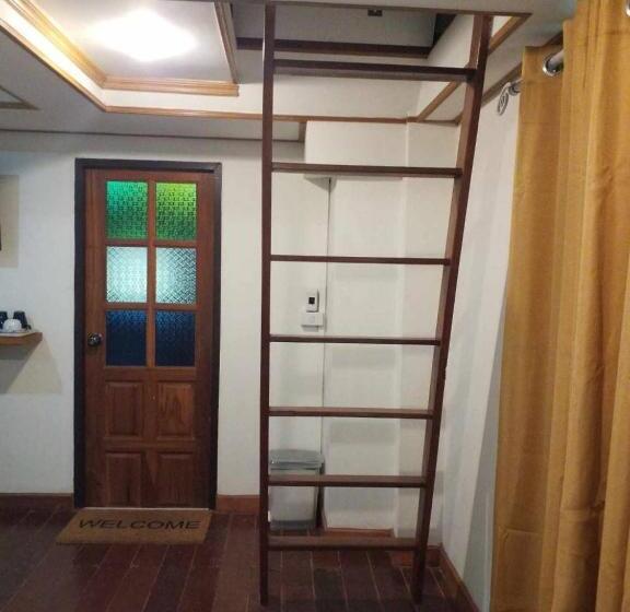 Четырехместный Номер Стандарт Вид на Сад, ้hilly Phitsano Resort