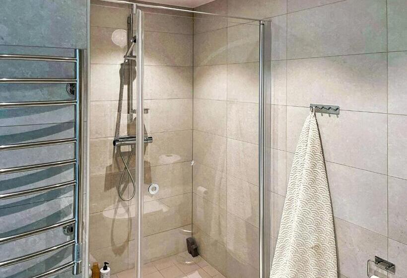 Номер Стандарт, Room In Guest Room   Guest Room Close To Malmö Arena