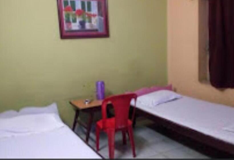 Номер Deluxe, Vijieya Hotel Bihar