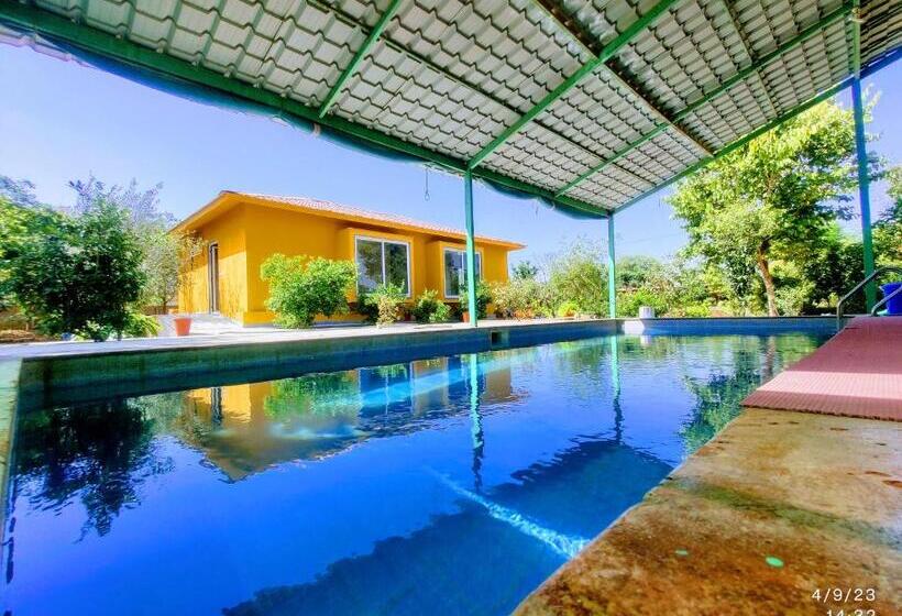 家庭房带园景, Girisadan Organic Farm Retreat & Botanical Forest