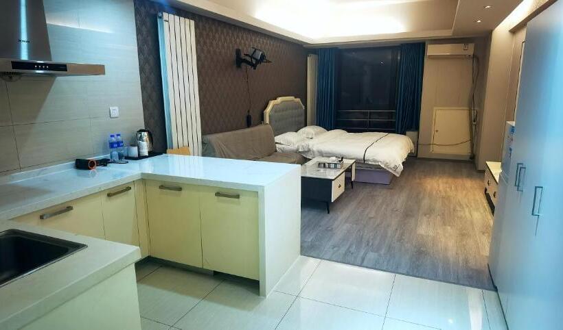 اتاق لوکس با تخت دو نفره بزرگ, Inn