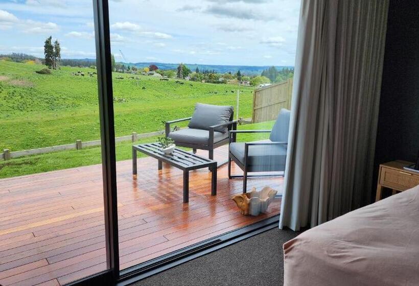 Стандартный Номер Кровать Кинг, A Stunning Retreat In Rotorua!