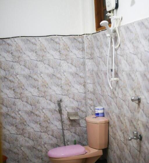 اتاق استاندارد با سرویس بهداشتی مشترک, Sun Shine Villa