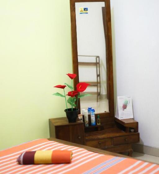 اتاق استاندارد با سرویس بهداشتی مشترک, Sun Shine Villa