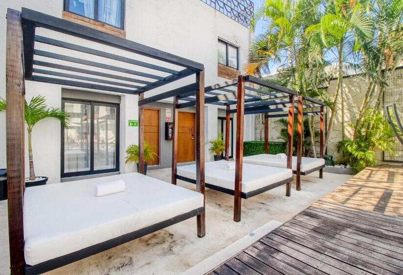 آپارتمان 1 خوابه, Seven Boutique Unit #36
