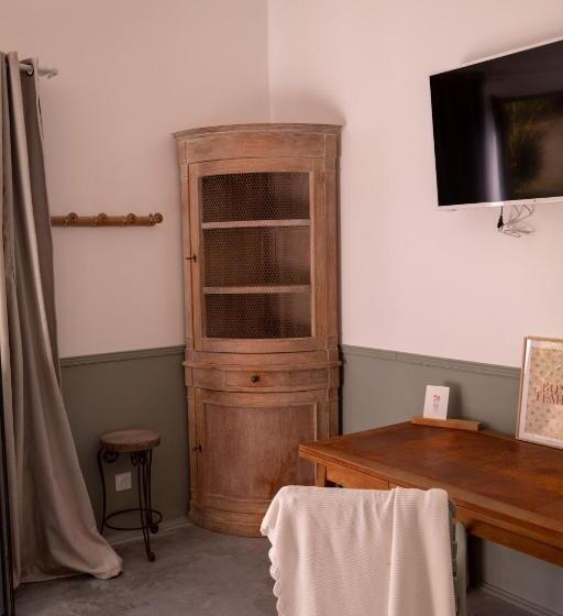 Номер Стандарт с Террасой, Bessire Chambres & Table D Hôtes