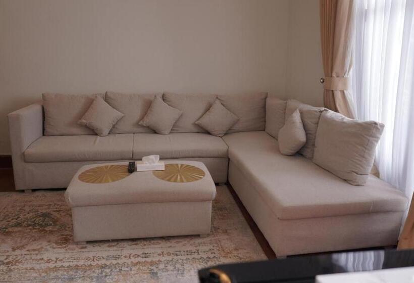 Suite with Terrace, Terrace Hills Resort