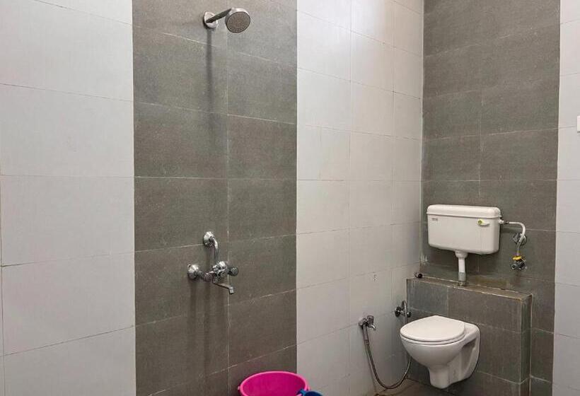 סוויטה דלוקס, The Patel Stadium Hotel 1 Km From Bus Stand And 2 Km From Railway Station