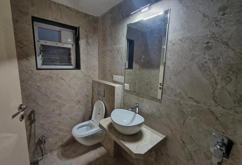 带阳台的豪华间, Forest Breeze Inn