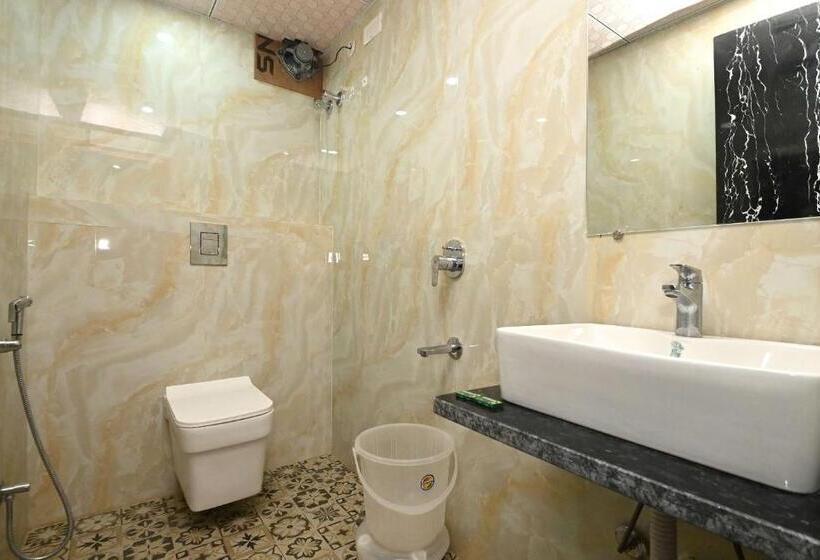 Номер Deluxe, Star Palace Near Railway Station