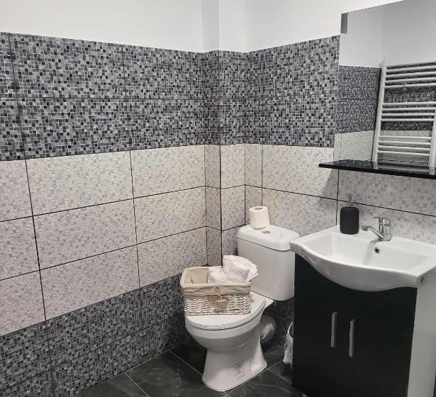 اتاق سوپریور با تخت بزرگ, Adac Boutique