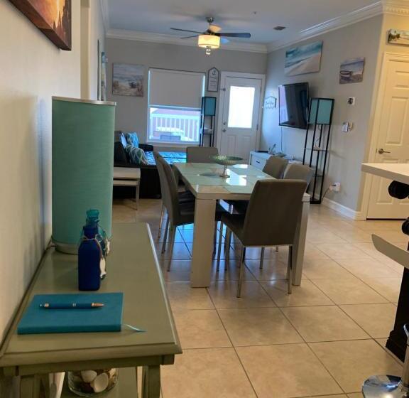 Апартаменты 1 Спальня Нижний Этаж, Jjs Beach Condo