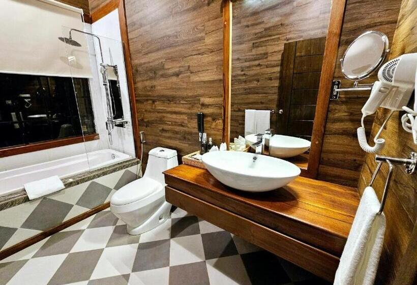 Номер Deluxe с Балконом, Covanro Sigiriya   Brand New Luxury