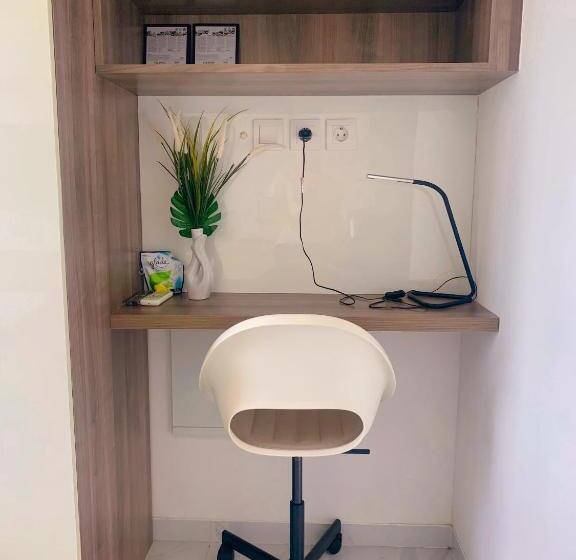 Студия Стандарт, Apartemen Sky House Bsd By Benchmark