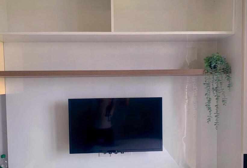 Студия Стандарт, Apartemen Sky House Bsd By Benchmark
