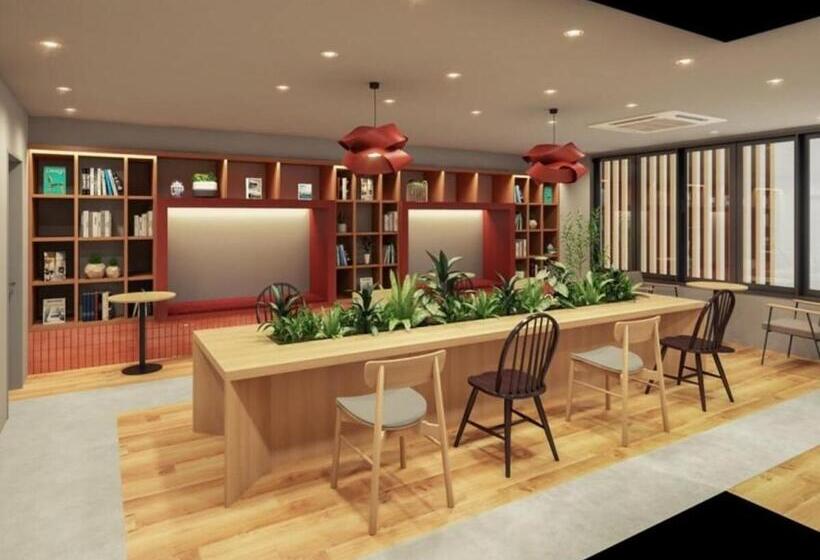 Полулюкс, Gems Yufuin Hotel And Spa Cafe Bar