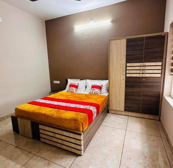 스탠다드 룸, Luxe Hotel   Rooms & Villas Wayanad