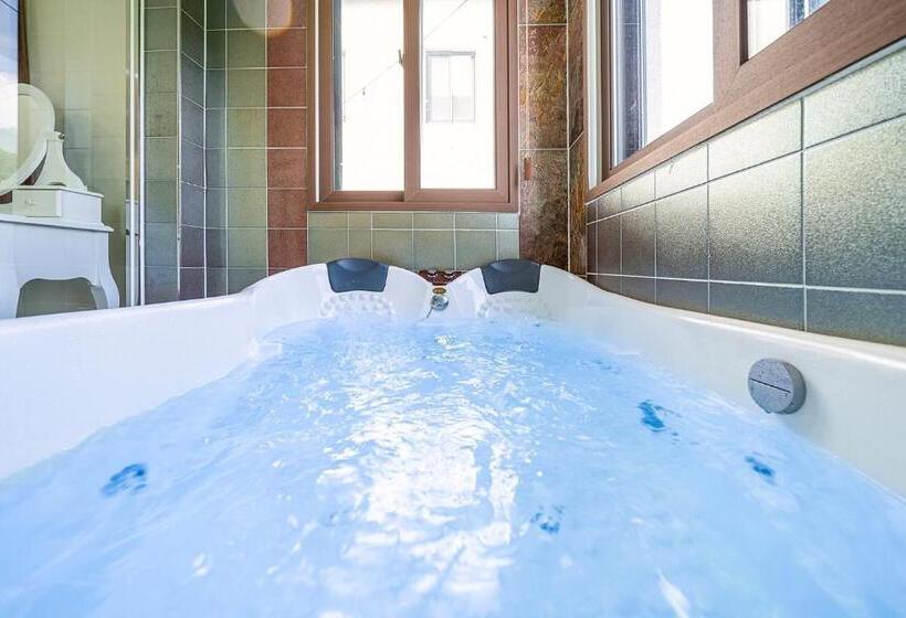 豪华房间, Die Pause Pool Villa Pension