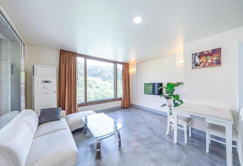 豪华房间, Die Pause Pool Villa Pension