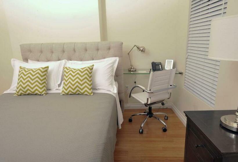 Escritório Estándar, Bricco Suites