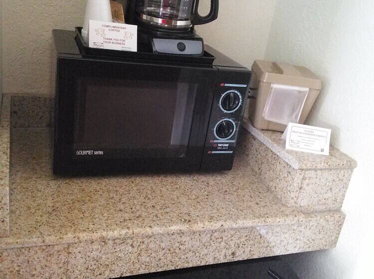 Номер Deluxe, Merida Inn And Suites