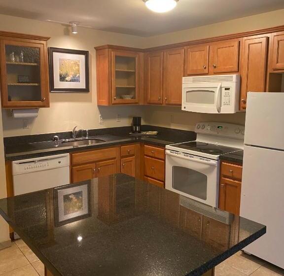 Студия Стандарт, White River Inn & Suites
