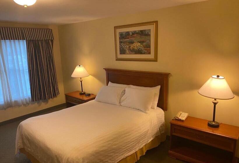 Люкс Кровать Кинг, White River Inn & Suites