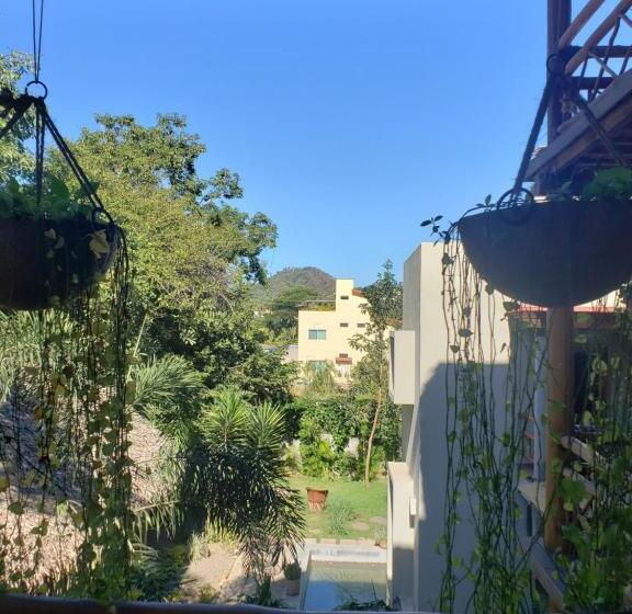 استودیو استاندارد با بالکن, Casa Candra