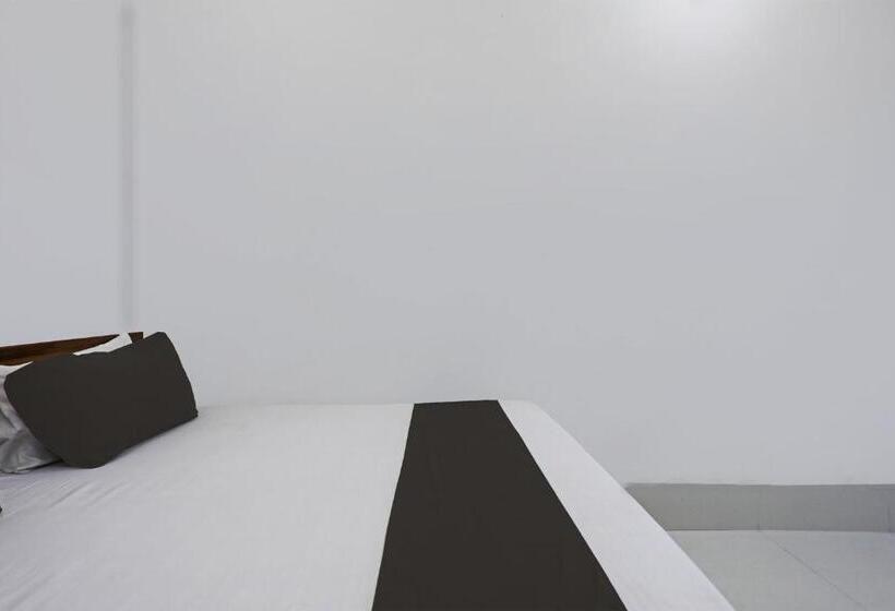 Трехместный Номер Классика, Spot On Royal Stay Residency