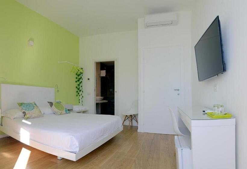 Номер Стандарт Вид на Озеро, Ca Del Lac Rooms