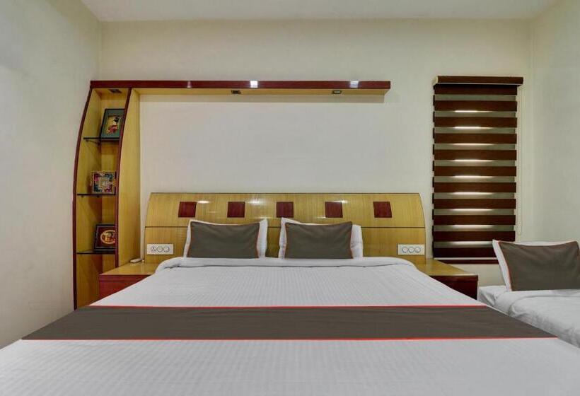 Номер Deluxe, Oyo Balaji Hill View Homestay