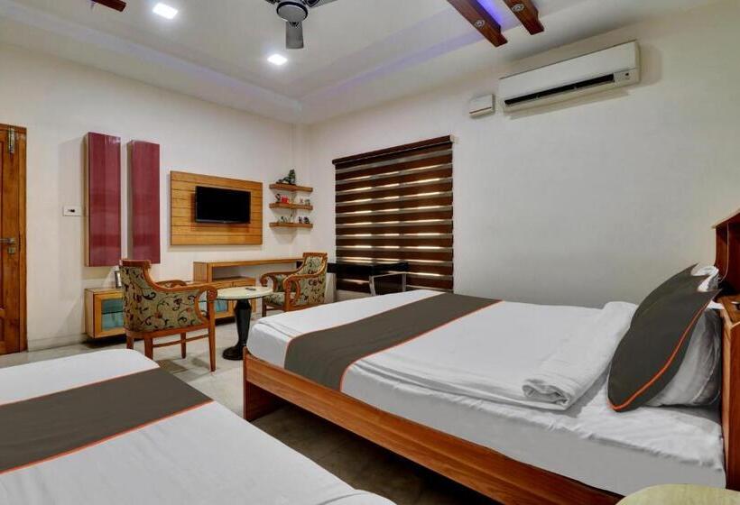 Номер Deluxe, Oyo Balaji Hill View Homestay