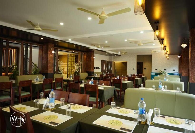 Люкс Повышенной Комфортности, Wayanad Hill Suite