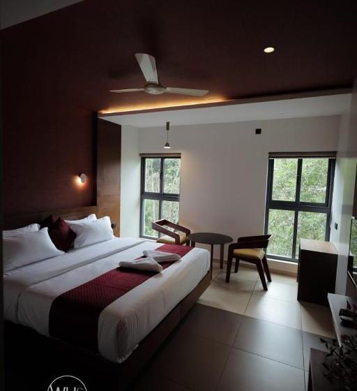 Номер Deluxe, Wayanad Hill Suite