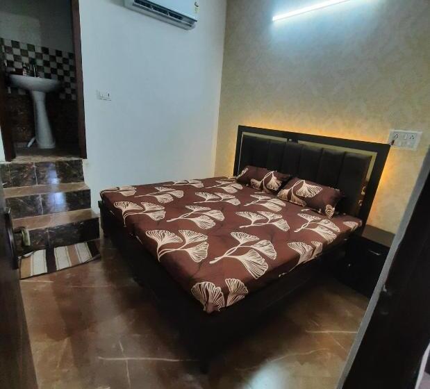 اتاق استاندارد, Ludhiana Hotel Rooms