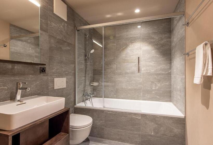 Апартаменты 3 Спальни, Swisspeak Resorts Zinal