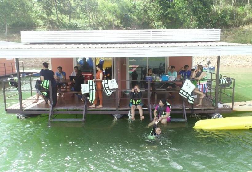 Семейный Номер, เดอะวอเตอร์ปาร์ครีสอร์ท  The Water Park Resort