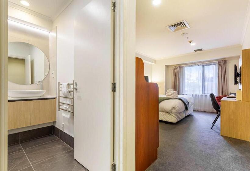 Апартаменты 1 Спальня, Lovely Studio Room In Prime Location!