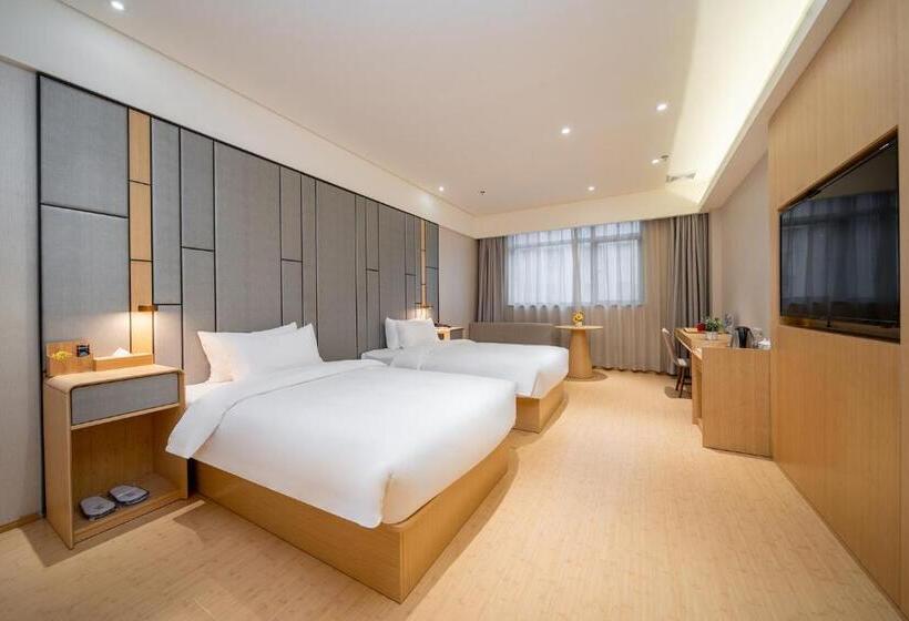 Номер Deluxe, Dingwang Hotel   Guangzhou High Speed Rail South Railway Station Chencun Metro Station