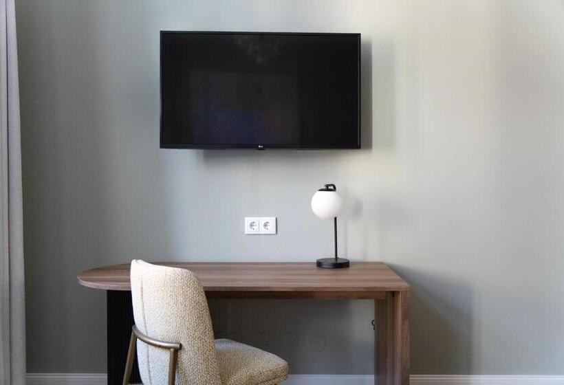 استودیوی سوپریور, Numa I Terra Apartments
