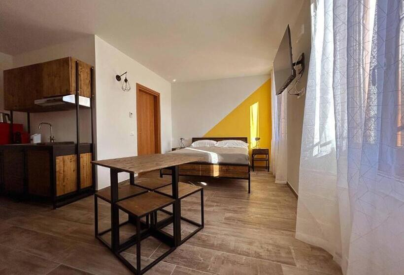 Апартаменты 1 Спальня, La Volpe Rossa Rooms And Apartments