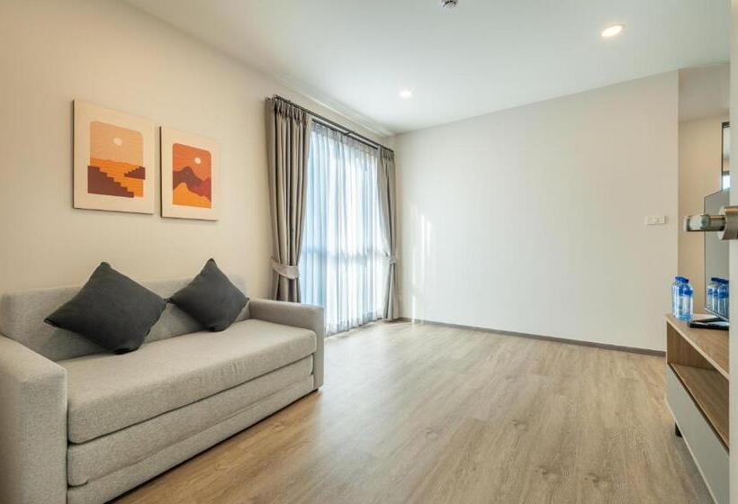 Номер Стандарт Трехместный, Salaya One Hotel & Service Apartment