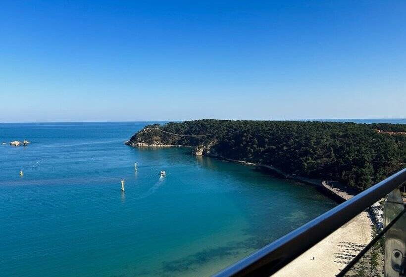 اتاق خانوادگی, Ulsan Tanibay Hotel & Wedding
