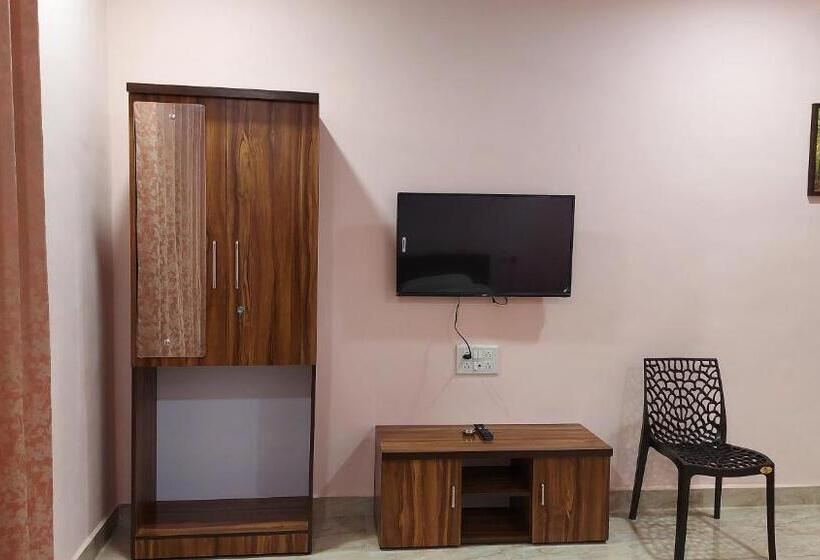 Номер Deluxe, Soham Beach Resort, Diveagar