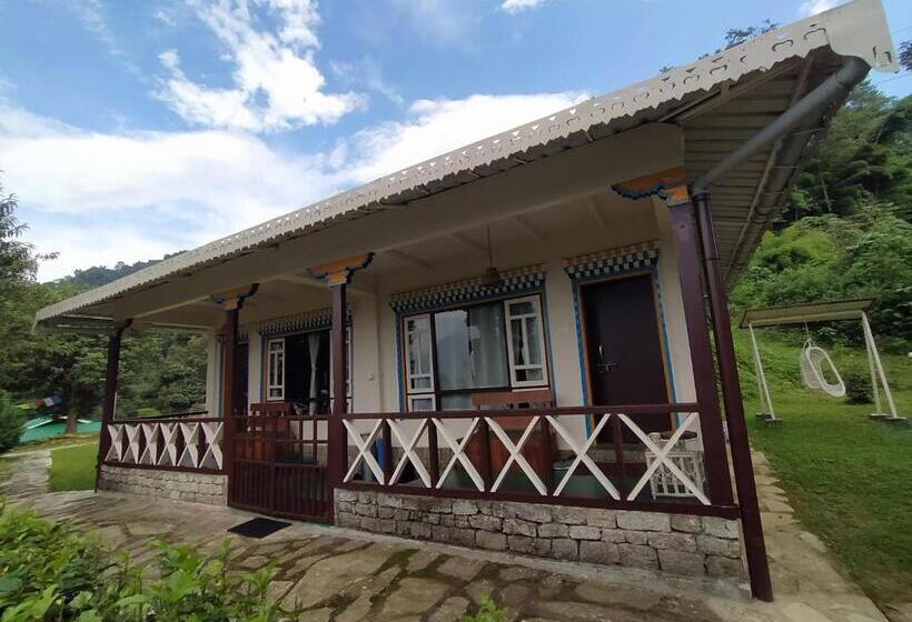 کابین, The Nettle And Fern Farmstay