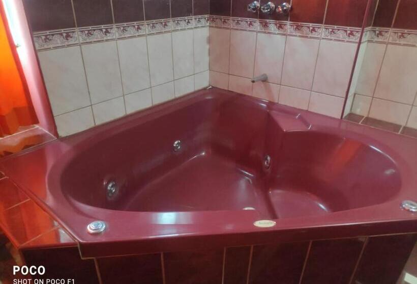 اتاق استاندارد با وان آب گرم, Hospedaje El Pino