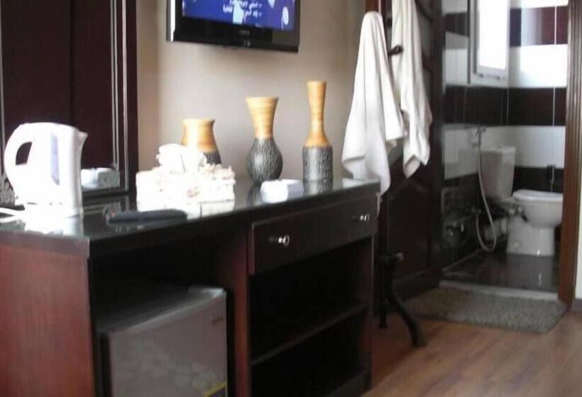 سوئیت با تخت بزرگ, Cairo Plaza Guest House