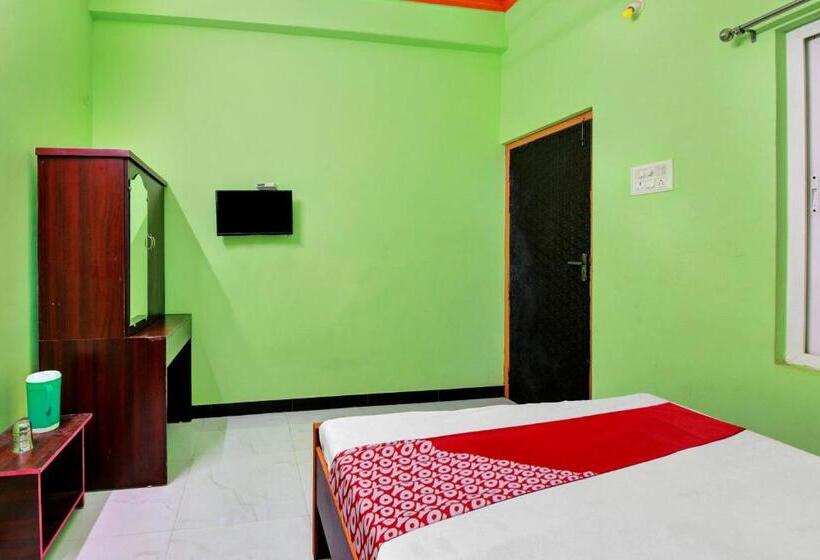 Трехместный Номер Классика, Oyo Flagship Eks Lodge